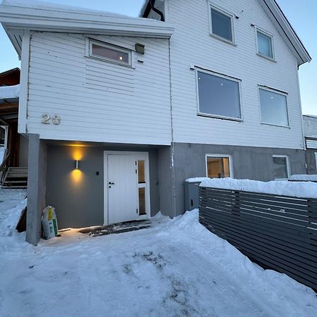 Sentralt Plassert Leilighet Ved Sherpatrappen Tromsø Exteriér fotografie