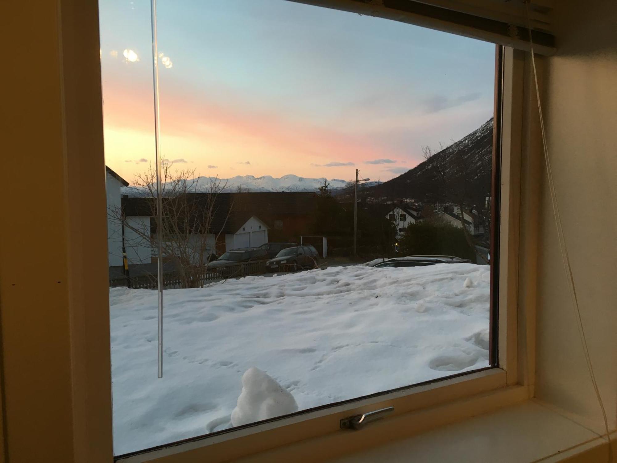 Sentralt Plassert Leilighet Ved Sherpatrappen Tromsø Exteriér fotografie